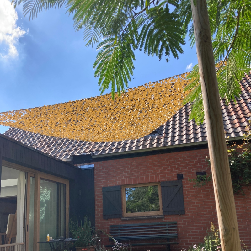 Filet de camouflage triangulaire sable
