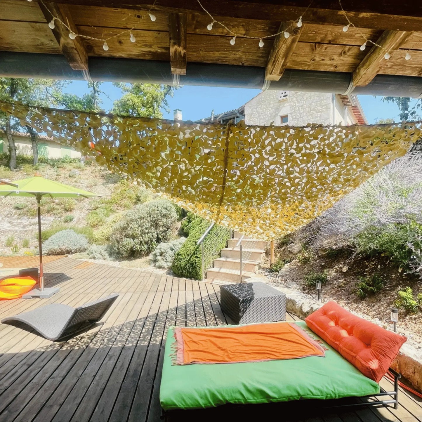 Filet de camouflage triangulaire sable